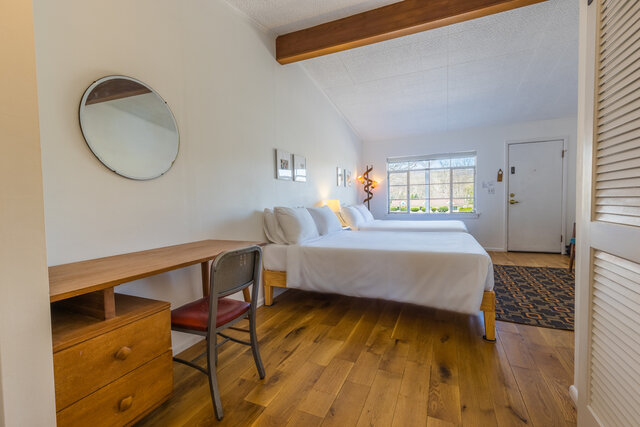 Image 3 for Carriage House Double Queen
