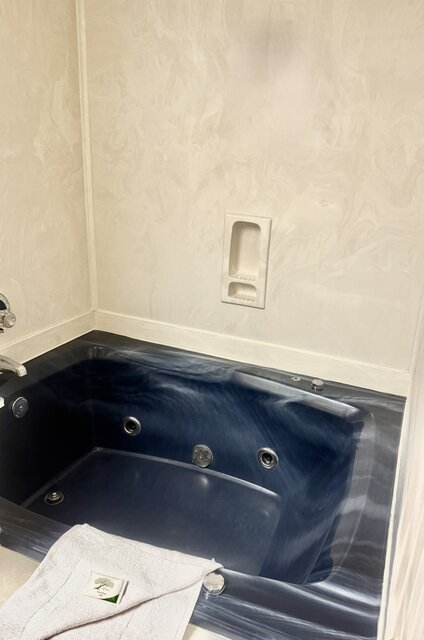 Image 3 for Oceanview Jacuzzi Efficiency
