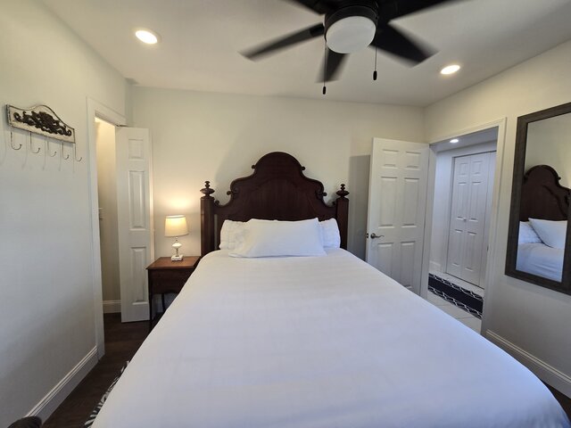 Image 15 for #114 College Street