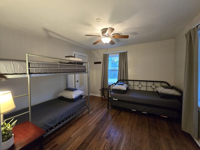 Image 4 for AV Bungalows #2