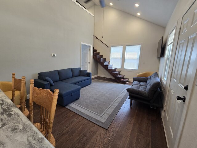 Image 10 for #114 College Street