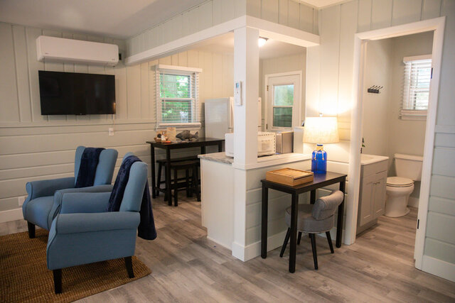Image 18 for Scenic Drive Resort - Family Cottage