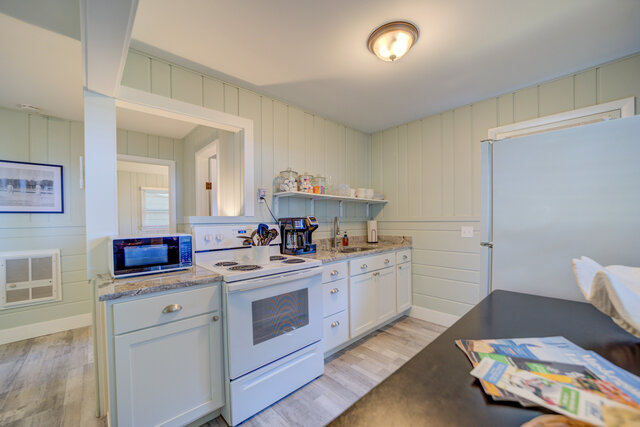 Image 10 for Scenic Drive Resort - Comfort Cottage