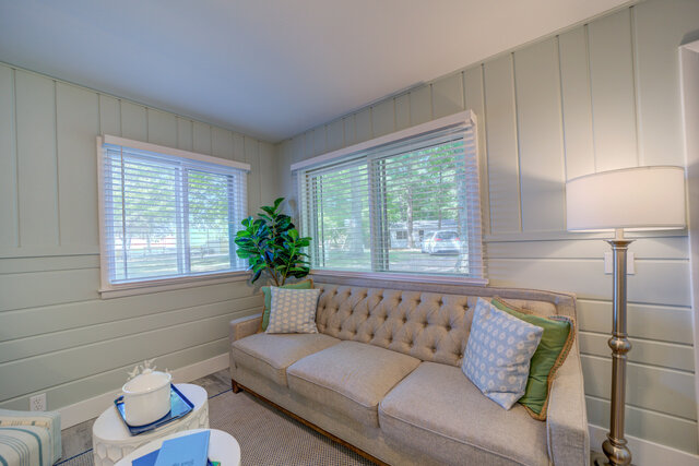 Image 7 for Scenic Drive Resort - Comfort Cottage
