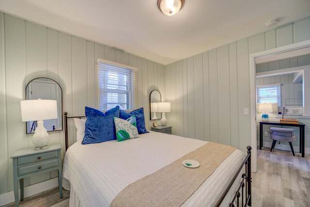 Image 18 for Scenic Drive Resort - Comfort Cottage