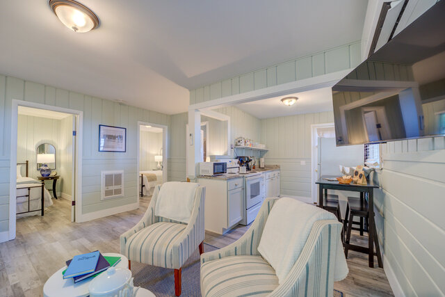 Image 9 for Scenic Drive Resort - Comfort Cottage