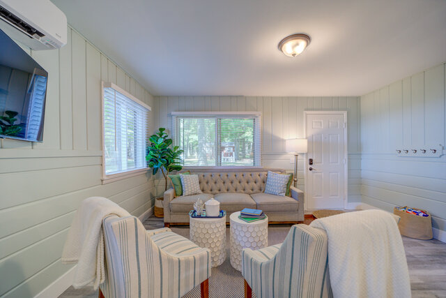 Image 5 for Scenic Drive Resort - Comfort Cottage