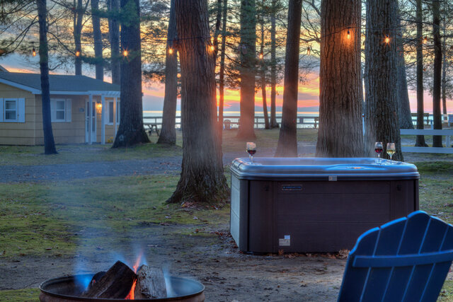 Image 1 for Scenic Drive Resort - Deluxe Cottage