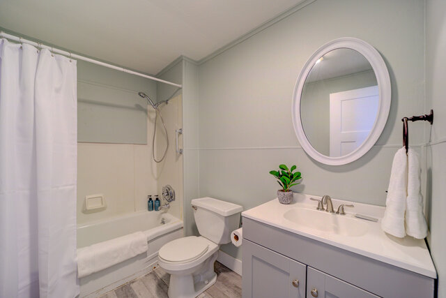 Image 22 for Scenic Drive Resort - Deluxe Cottage