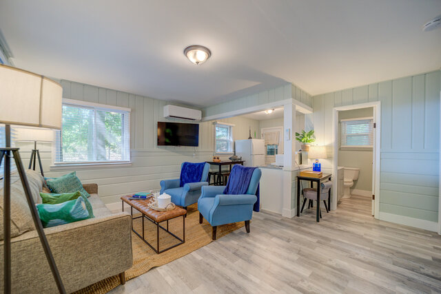 Image 1 for Scenic Drive Resort - Family Cottage