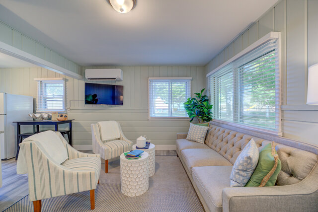 Image 2 for Scenic Drive Resort - Comfort Cottage