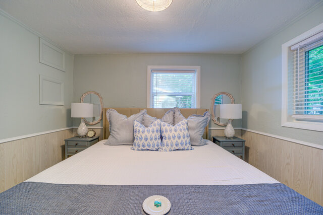 Image 17 for Scenic Drive Resort - Deluxe Cottage