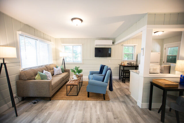 Image 11 for Scenic Drive Resort - Family Cottage