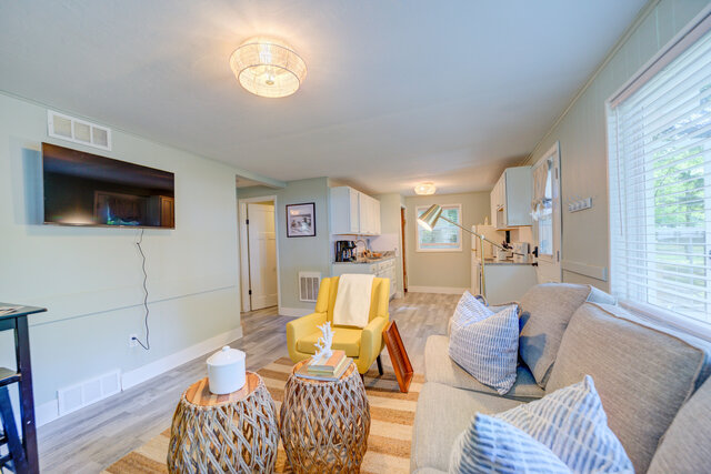 Image 16 for Scenic Drive Resort - Deluxe Cottage