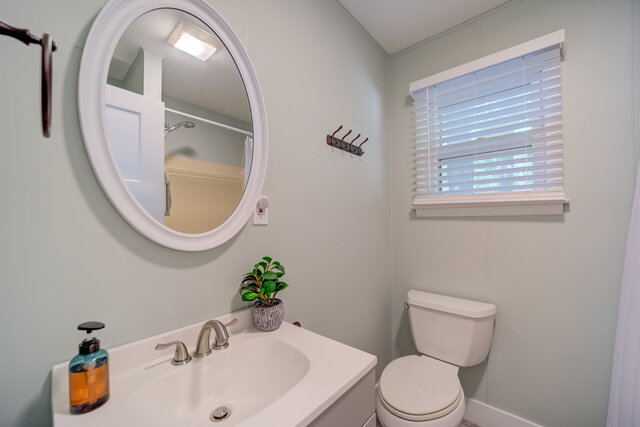 Image 12 for Scenic Drive Resort - Family Cottage