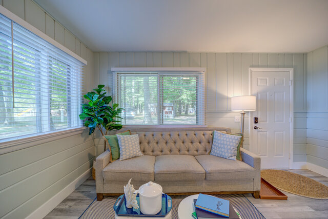 Image 6 for Scenic Drive Resort - Comfort Cottage