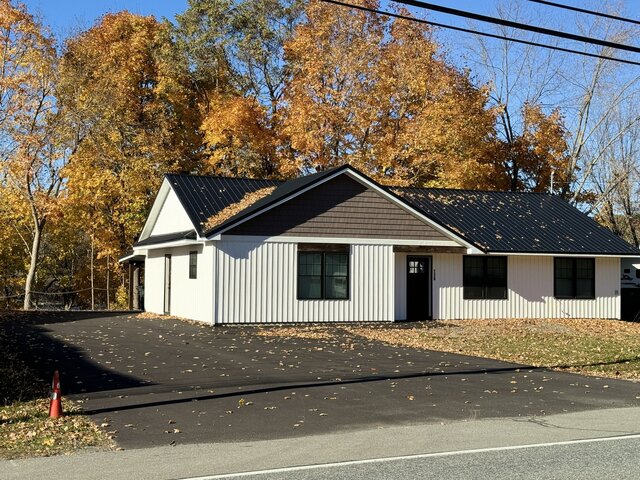 Image 1 for 05) Riverview Home With Hot Tub