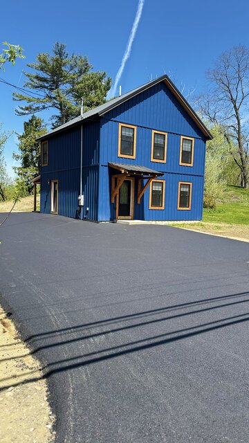 Image 2 for 12  NEW | Riverside | Fire pit 3/2.5