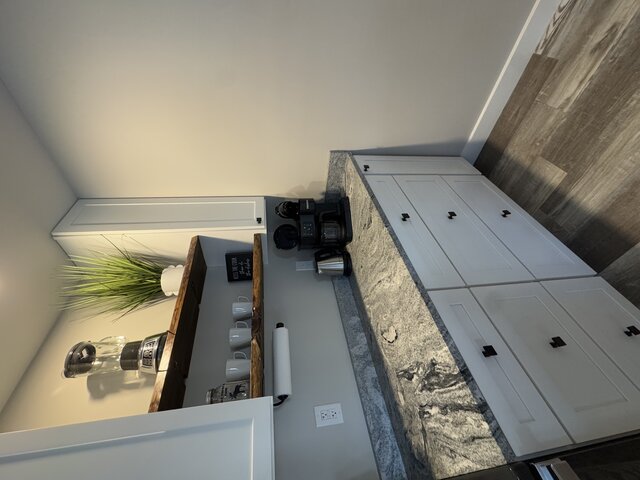 Image 6 for 09) Cozy Single Level (2/2)