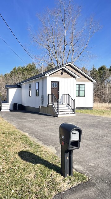 Image 2 for 04) Modern Country Home