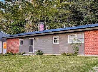 Image 1 for 06) Spacious Modern Home