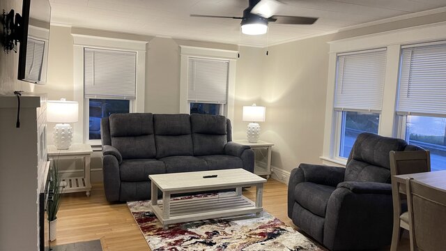 Image 13 for 01) Brewer Waterfront Cape