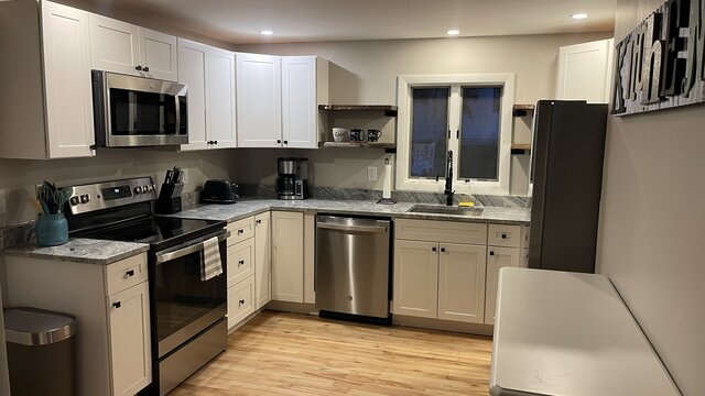 Image 8 for 01) Brewer Waterfront Cape