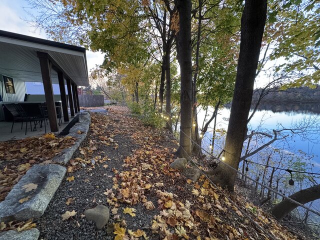 Image 7 for 05) Riverview Home With Hot Tub