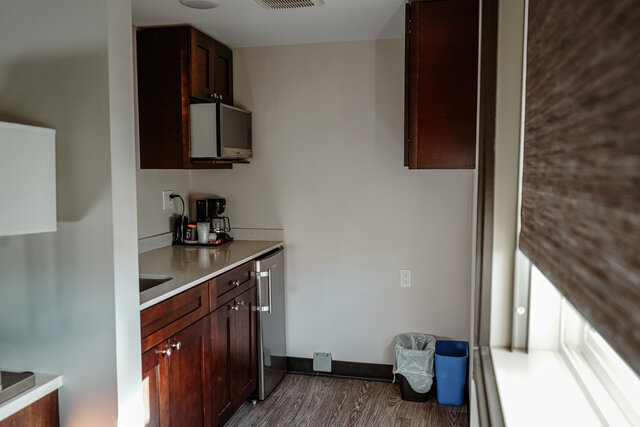 Image 3 for Standard King Kitchenettes
