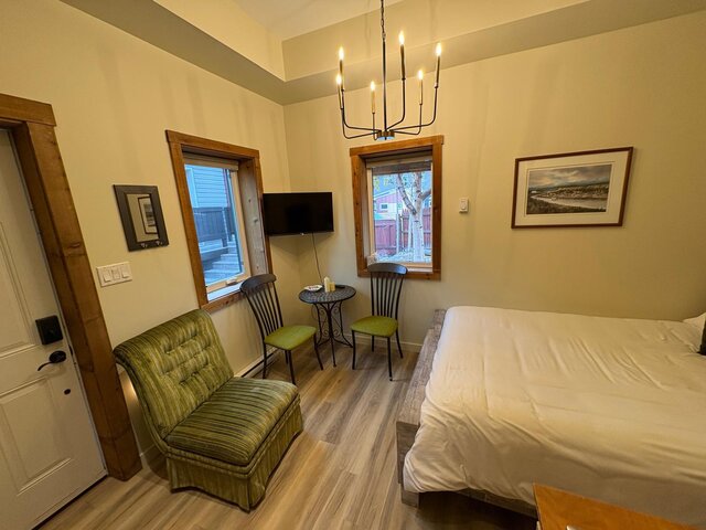 Image 3 for Basekamp - Downtown Whitehorse