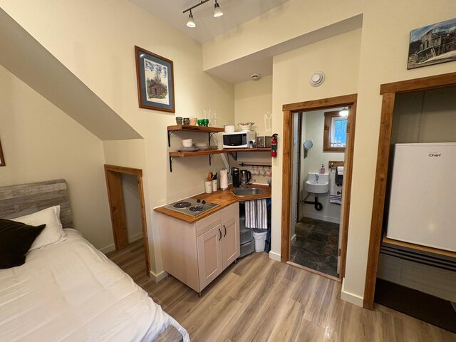 Image 2 for Basekamp - Downtown Whitehorse