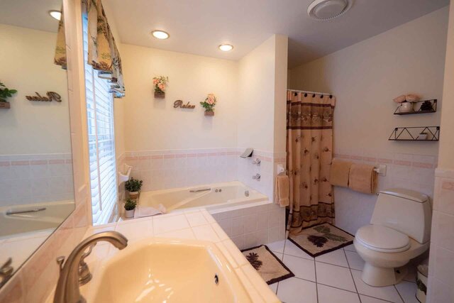 Image 11 for Main Guest House