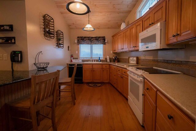 Image 6 for Main Guest House