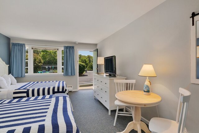 Image 2 for Room With Two Queen Beds