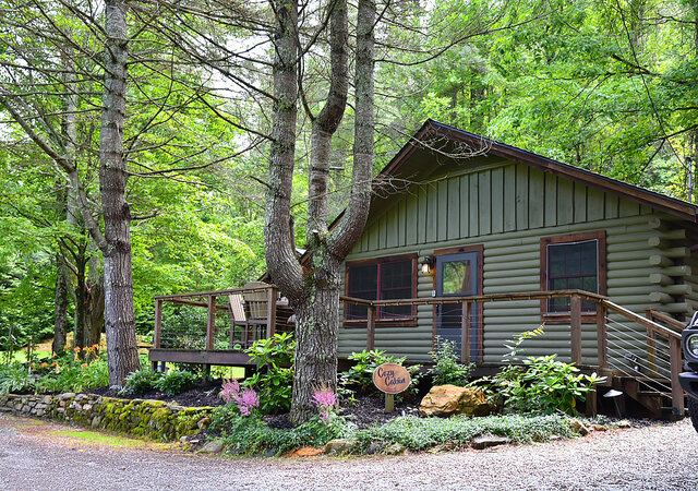 Nantahala Cozy Cabin Rental Exterior