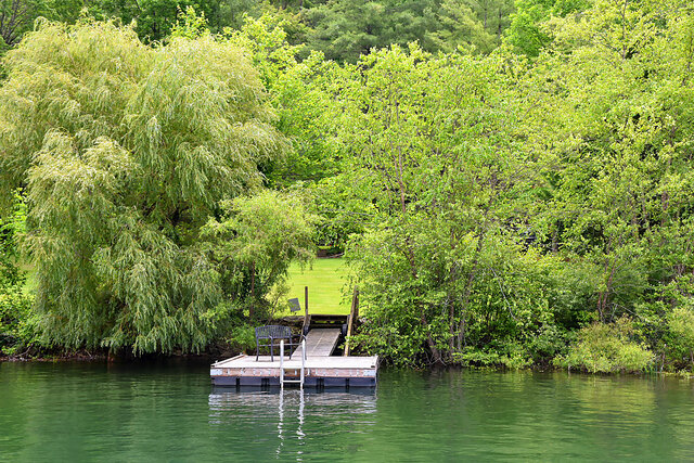 Nantahala Cozy Cabin Rental with Private Dock