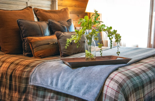 Image 9 for Creekside Cove Luxury Yurt w/Hot Tub in Nantahala