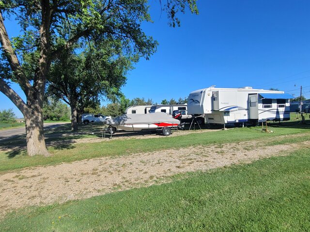 Image 2 for Site 7S Preferred Full-Service