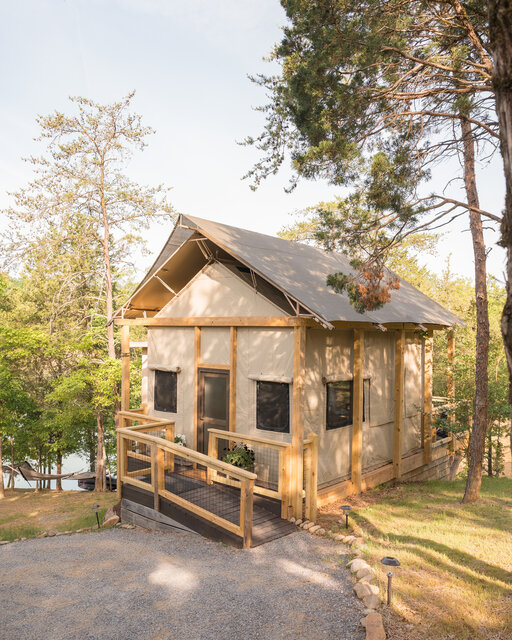 Image 1 for Lakeside Hollow