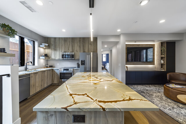 Image 2 for LaFave North: Lava Point