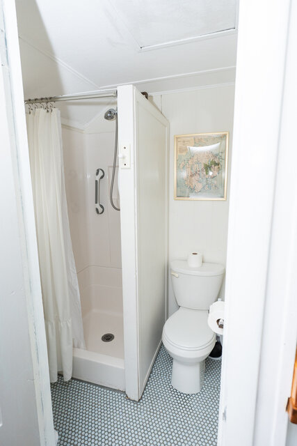 Image 9 for #07 PEARL (Studio)