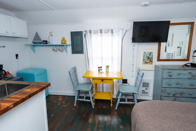 Image 8 for #07 PEARL (Studio)