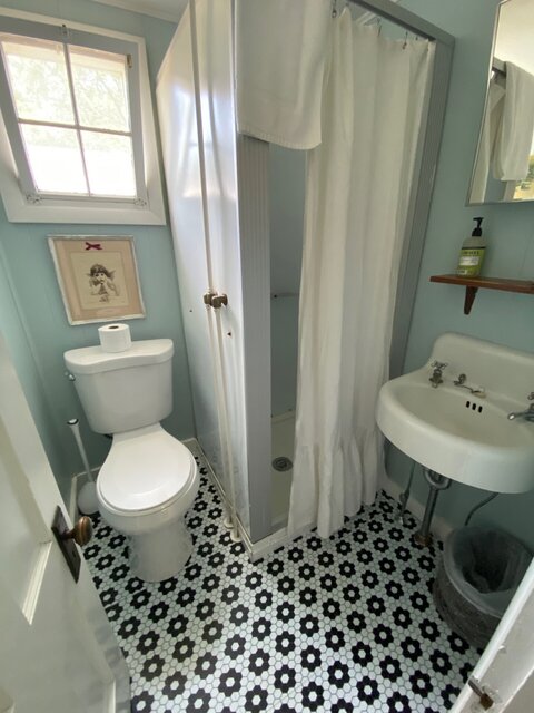 Image 9 for #04 SADIE (Studio)