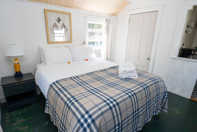 Image 4 for #08 ADELINE (Studio)