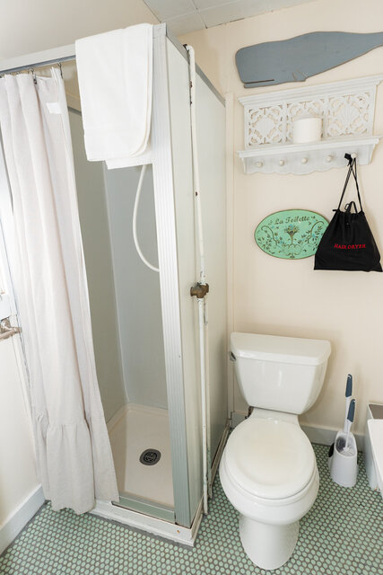 Image 8 for #08 ADELINE (Studio)