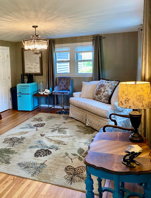 Image 13 for Tamarack Room