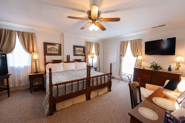 Image 2 for 1) Bechtler (Deluxe King)