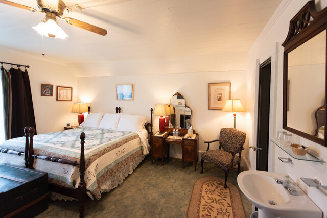 Image 3 for 8) Cherokee (Standard King)