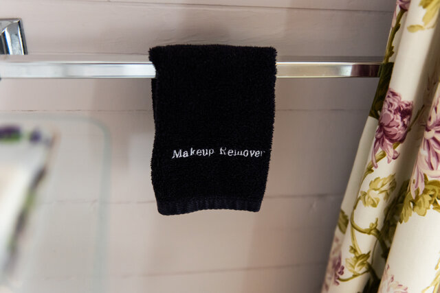 Image 9 for 2) Haynes  (Deluxe Queen)