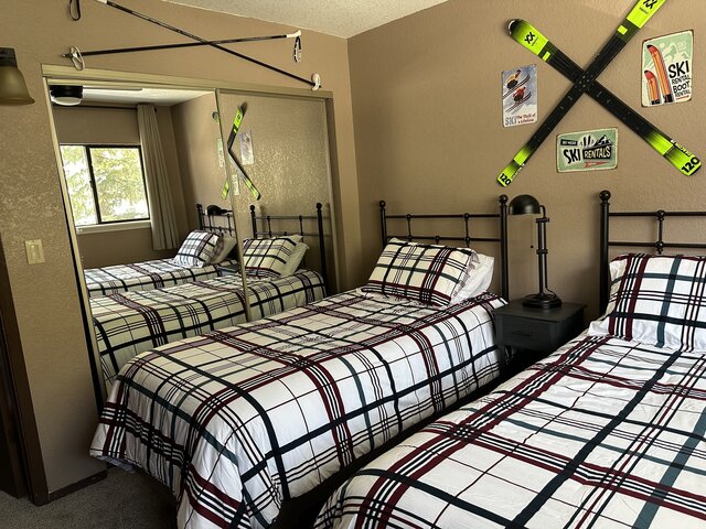 Image 15 for Riverfront Retreat 1-4